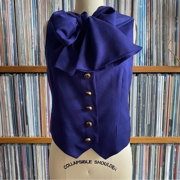 Marc By Marc Jacobs Jackets & Blazers - EUC MARC by MARC JACOBS Gold Button Bow Vest - size 4
